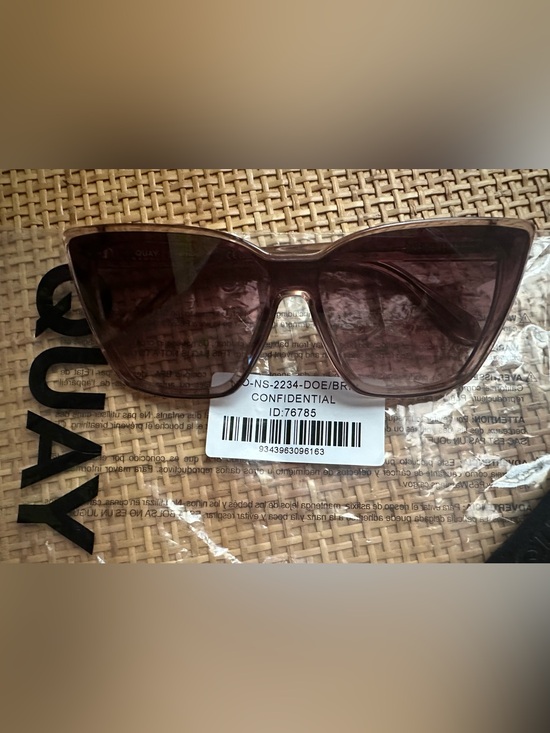 Quay Australia Accessories - Quay Oversized Square Confidential Sunglasses in Smoke Doe Brown NWT✨